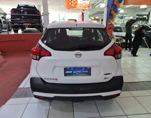 NISSAN-KICKS-2020
