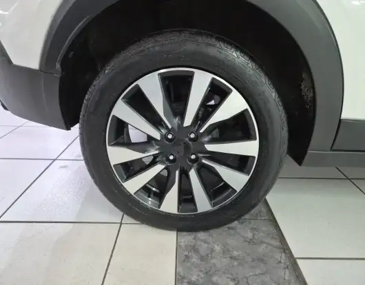 NISSAN-KICKS-2020