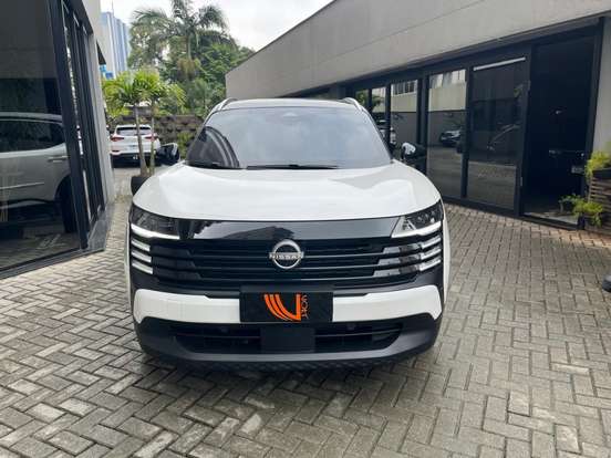 NISSAN-KICKS-2025