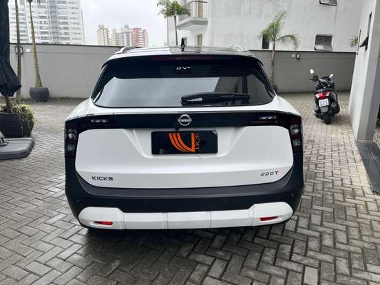 NISSAN-KICKS-2025