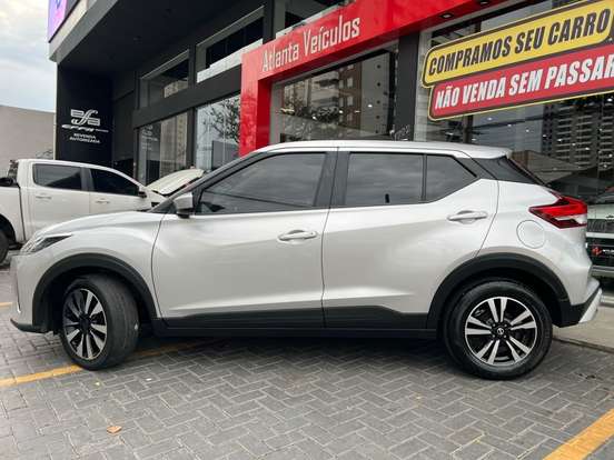 NISSAN-KICKS-2022