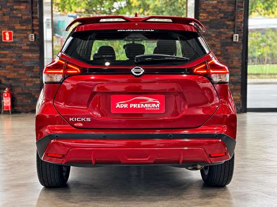 NISSAN-KICKS-2022