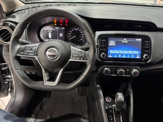 NISSAN-KICKS-2023