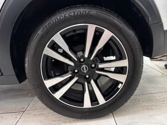 NISSAN-KICKS-2023