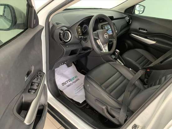 NISSAN-KICKS-2023