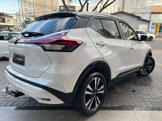 NISSAN-KICKS-2024