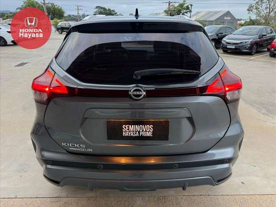 NISSAN-KICKS-2023
