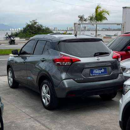 NISSAN-KICKS-2017