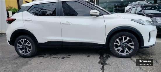 NISSAN-KICKS-2023