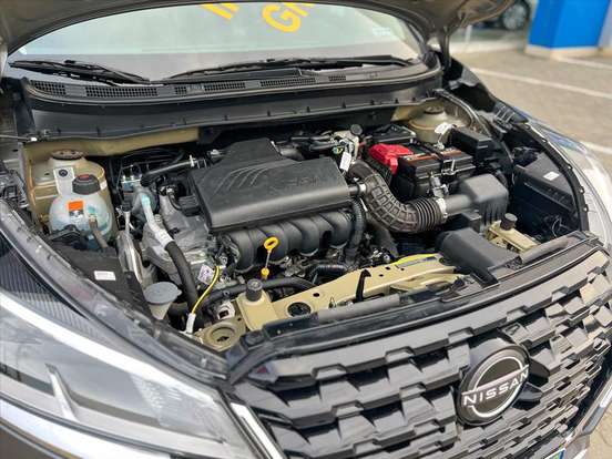 NISSAN-KICKS-2023