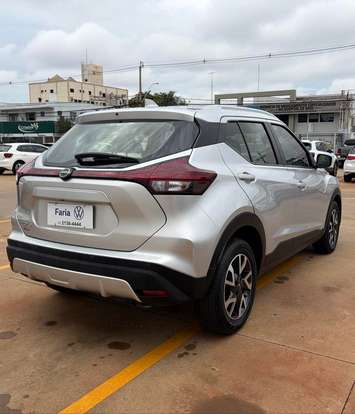 NISSAN-KICKS-2023