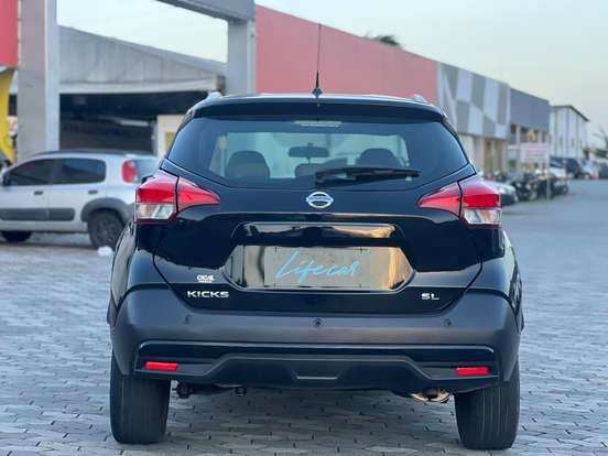 NISSAN-KICKS-2016