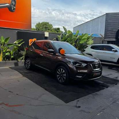 NISSAN-KICKS-2020