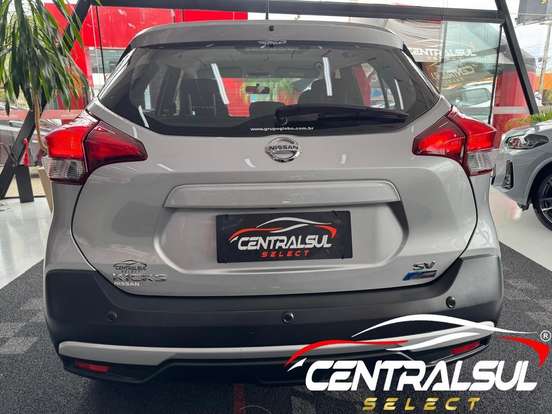 NISSAN-KICKS-2017