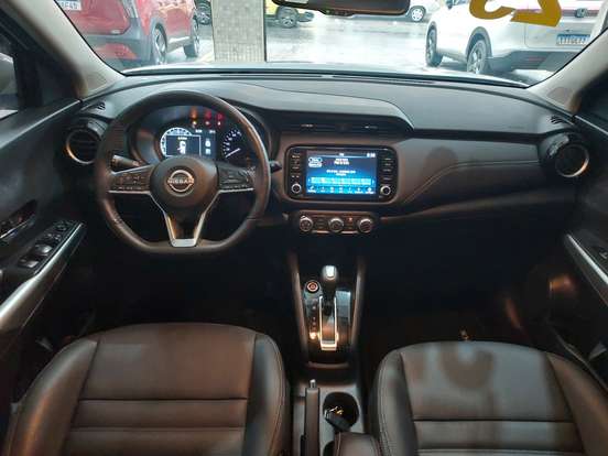 NISSAN-KICKS PLAY-2025