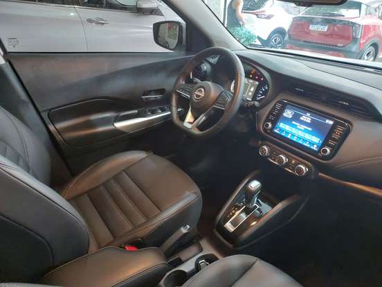 NISSAN-KICKS PLAY-2025