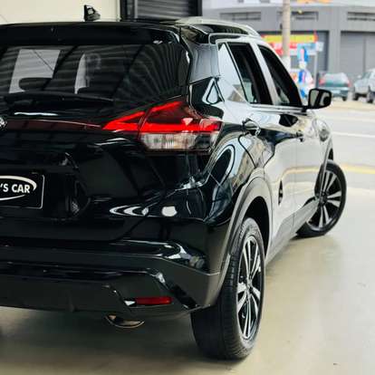 NISSAN-KICKS PLAY-2025