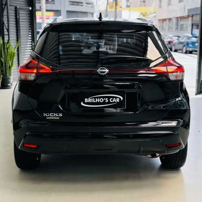 NISSAN-KICKS PLAY-2025