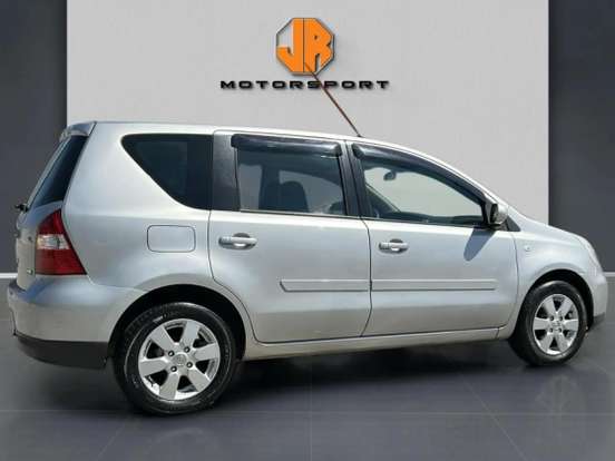 NISSAN-LIVINA-2009