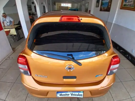 NISSAN-MARCH-2012