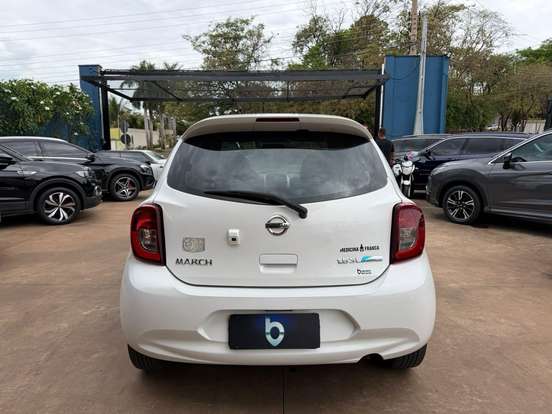NISSAN-MARCH-2017