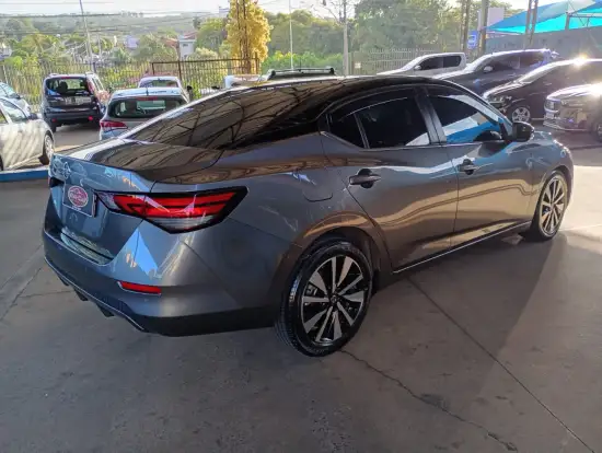 NISSAN-SENTRA-2023