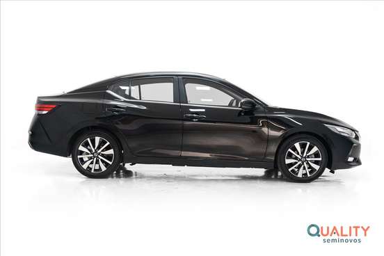 NISSAN-SENTRA-2023