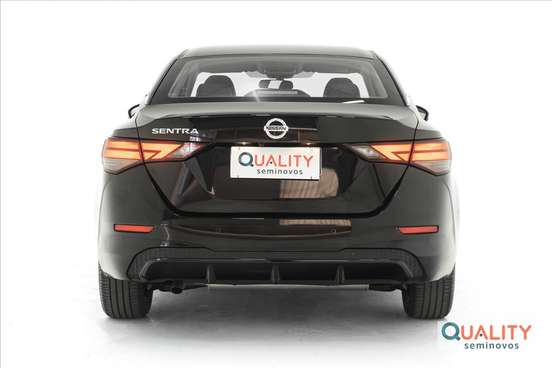 NISSAN-SENTRA-2023