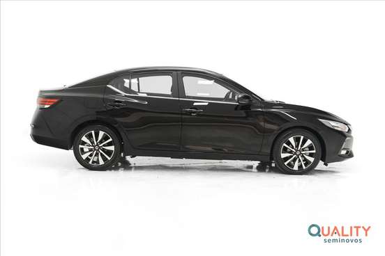 NISSAN-SENTRA-2023