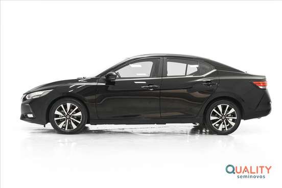 NISSAN-SENTRA-2023