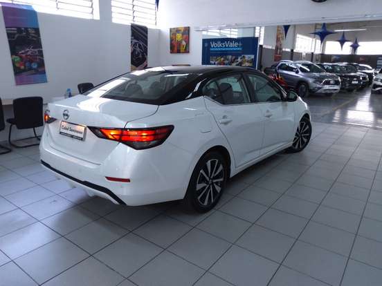 NISSAN-SENTRA-2024