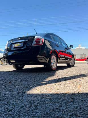 NISSAN-SENTRA-2010