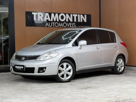 NISSAN TIIDA 1.8 SL 16V FLEX 4P MANUAL