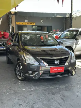 NISSAN-VERSA-2019