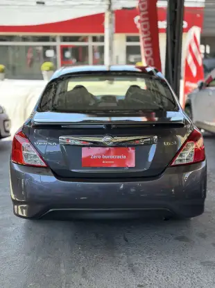 NISSAN-VERSA-2019