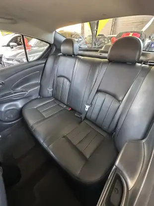 NISSAN-VERSA-2019