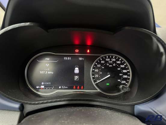 NISSAN-VERSA-2023