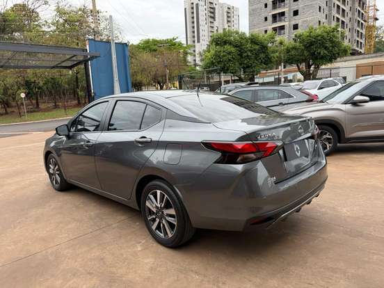 NISSAN-VERSA-2024