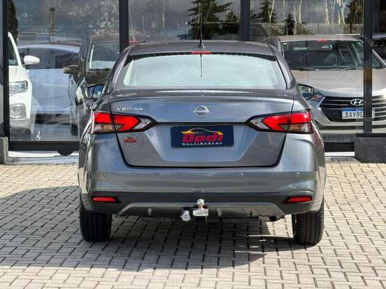NISSAN-VERSA-2024