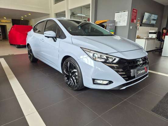NISSAN-VERSA-2023