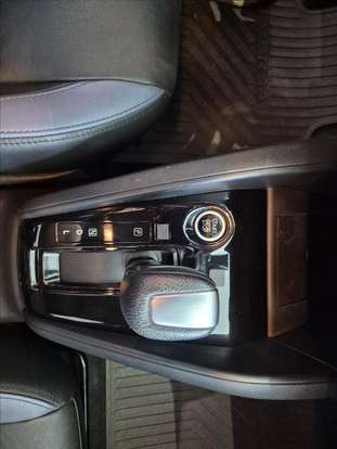 NISSAN-VERSA-2023