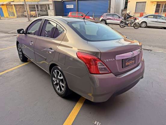 NISSAN-VERSA-1.6 16V FLEX SL 4P MANUAL NISSAN-VERSA-2015