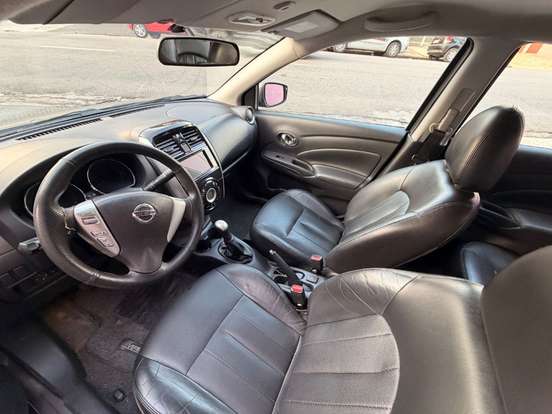 NISSAN-VERSA-2015