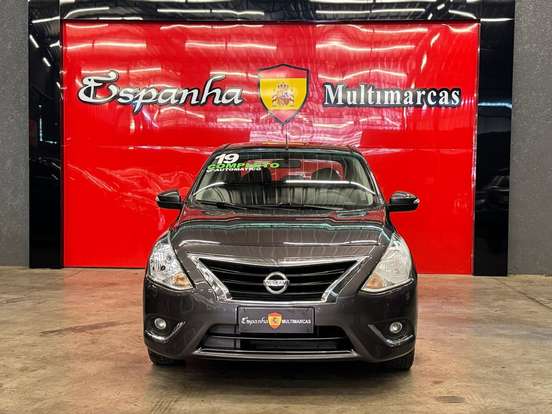 NISSAN-VERSA-2018