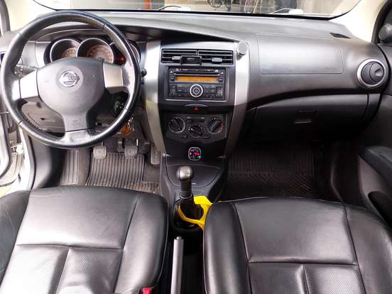 NISSAN-LIVINA-1.6 SL X-GEAR 16V FLEX 4P MANUAL NISSAN-LIVINA-2011