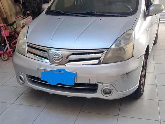 NISSAN-LIVINA-1.8 SL 16V FLEX 4P AUTOMÁTICO NISSAN-LIVINA-2012