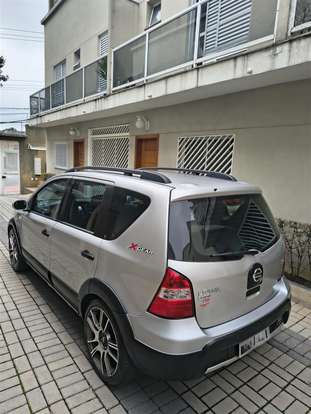 NISSAN-LIVINA-1.8 SL X-GEAR 16V FLEX 4P AUTOMÁTICO NISSAN-LIVINA-2011