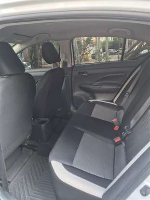 NISSAN-VERSA-2021