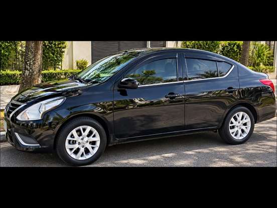NISSAN-VERSA-1.6 16V FLEXSTART SV 4P XTRONIC NISSAN-VERSA-2017