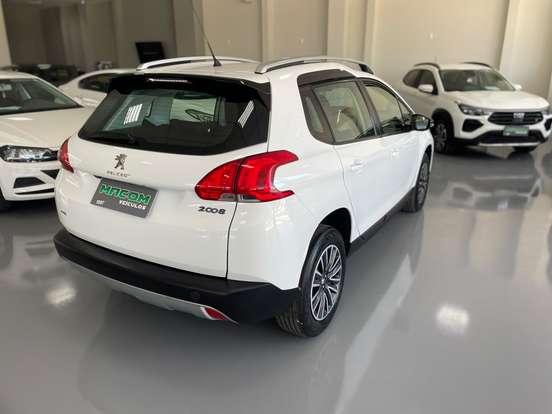 PEUGEOT-2008-2018